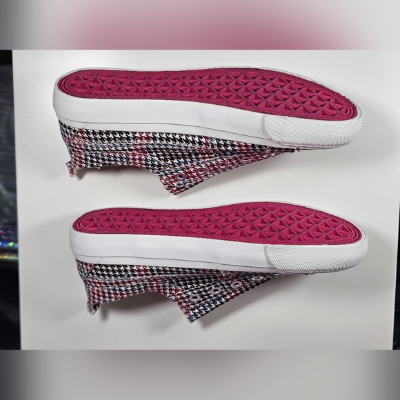 Corkys Multi-Houndstooth Babalu Slip-on Sneakers - Picture 8 of 8